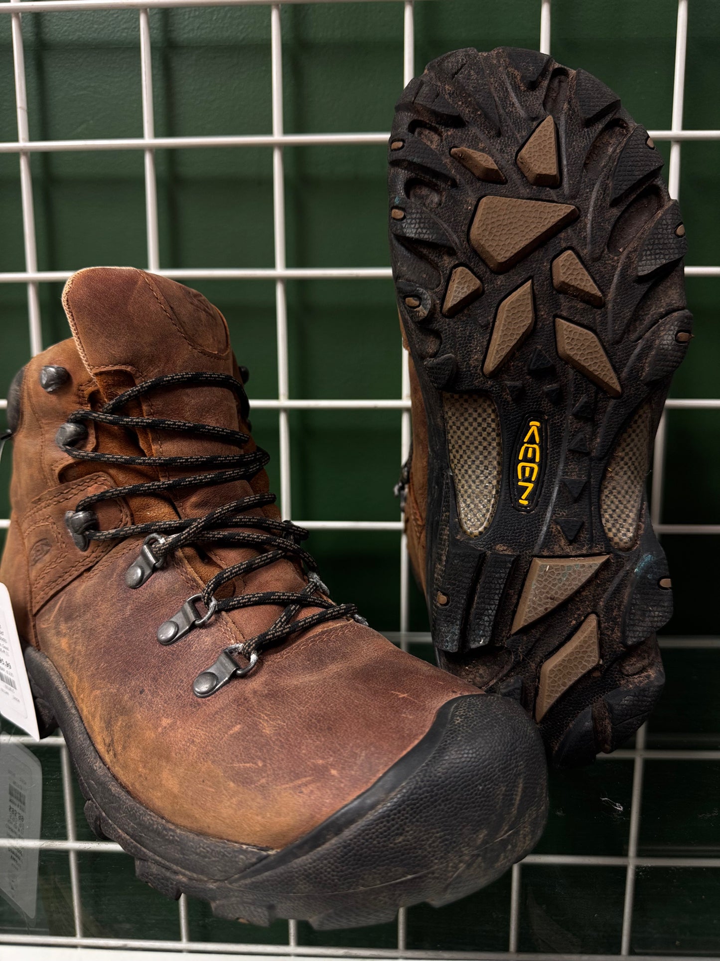 Keen Pyrenees Waterproof Hiking Boots, US M 11, Good