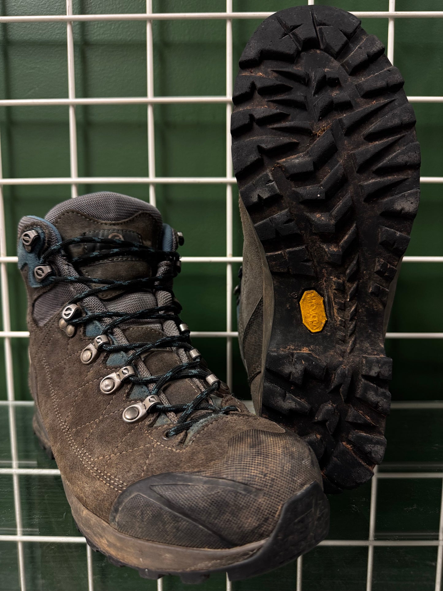 Scarpa Kailish hiking boot, 9M 10W, Great