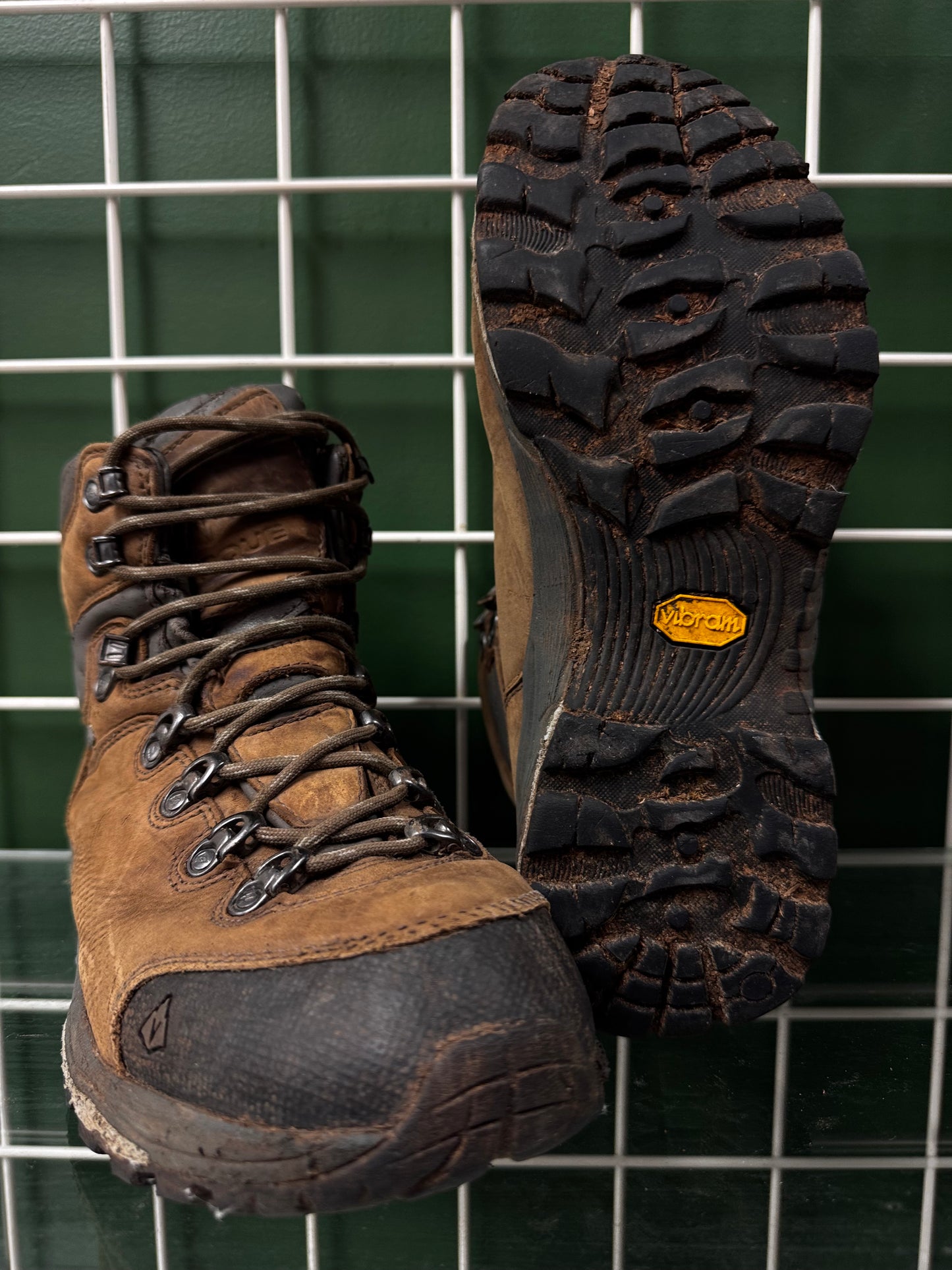 Vasque Leather hiking boots, UE 42, Fair - Well worn