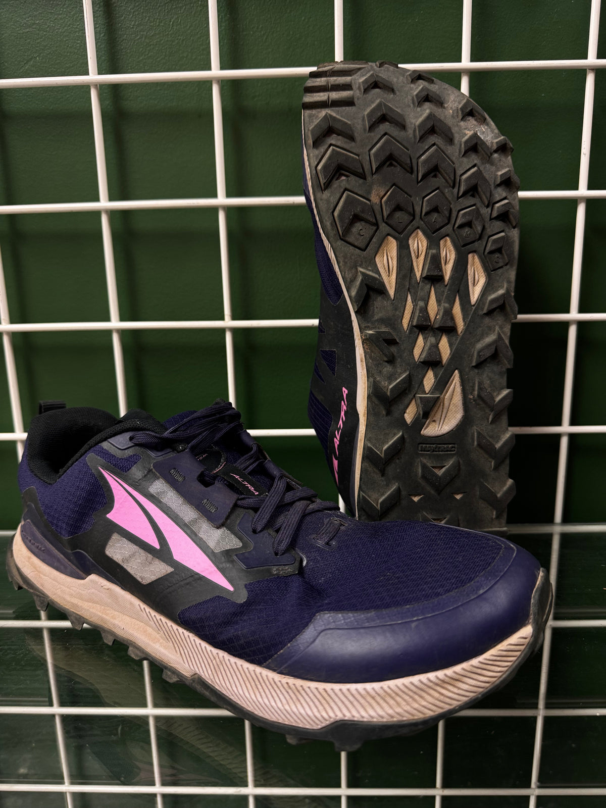 Altra Lone Peak barefoot trail runners, US W 11, Good, missing insoles