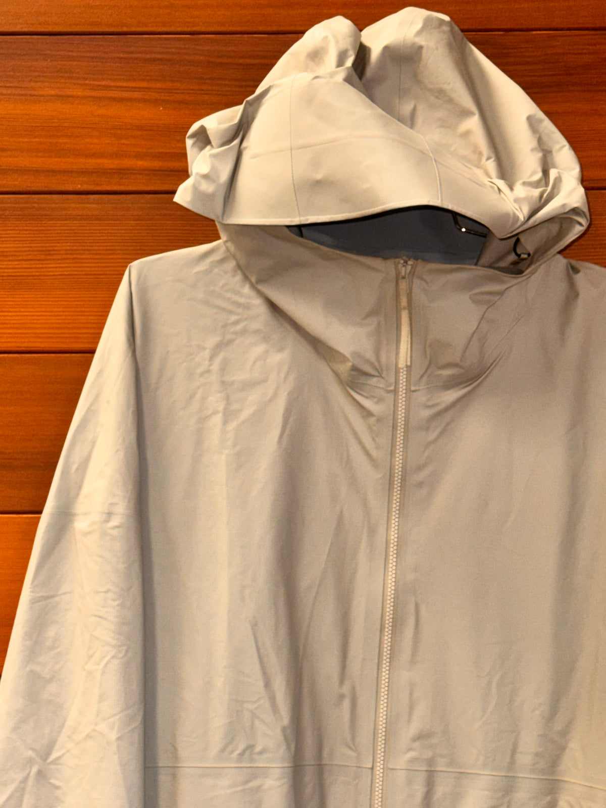 Arcteryx Veilance rain shell, L, Good - staining on neck