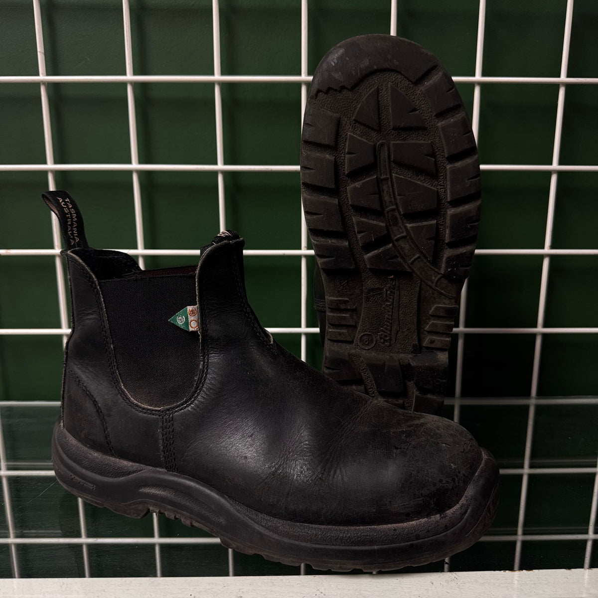Blundstone Chelsea boot, AUS8, Fair - Visible wear