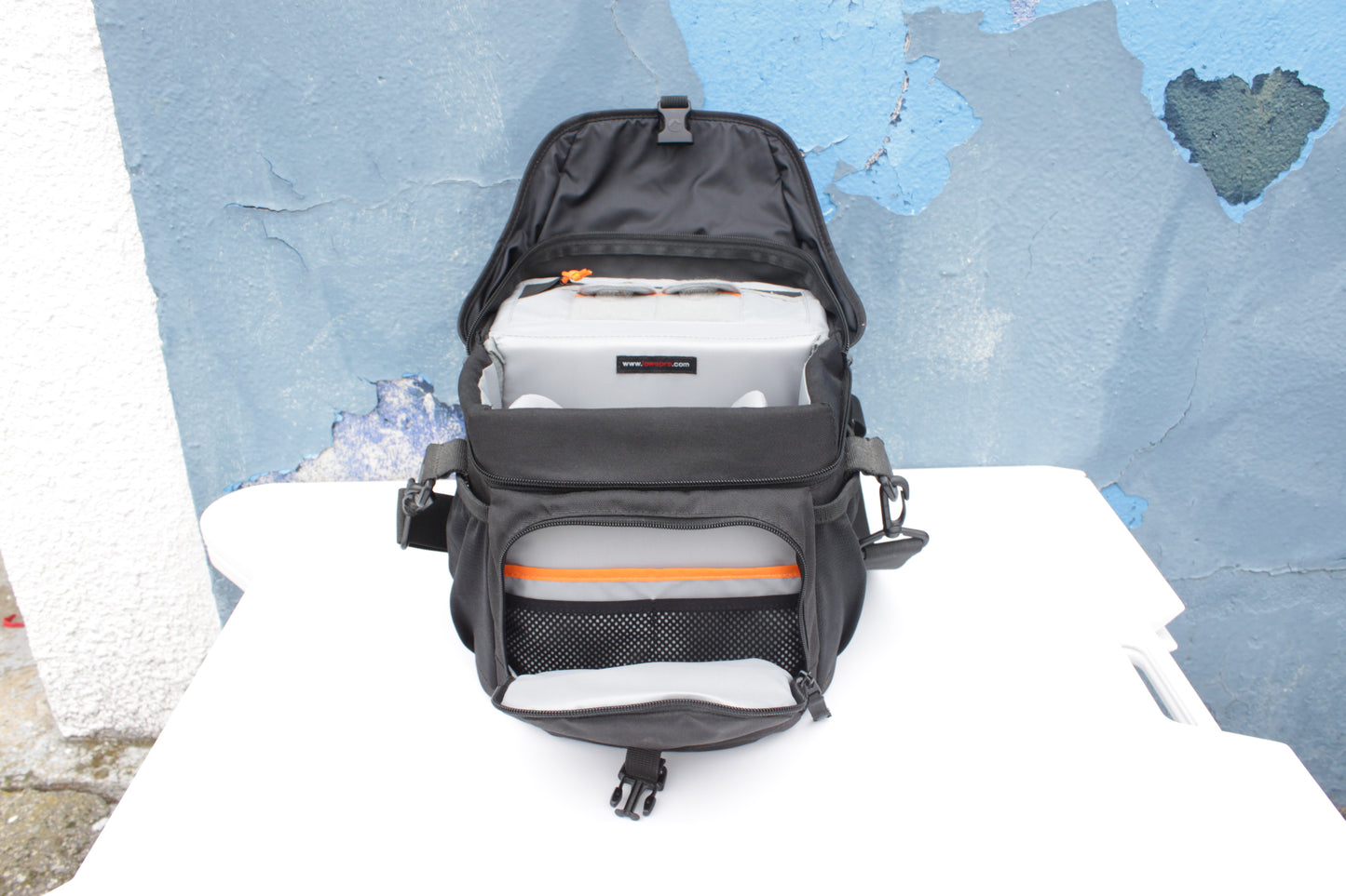 Lowepro Nova 170 AW retail 130