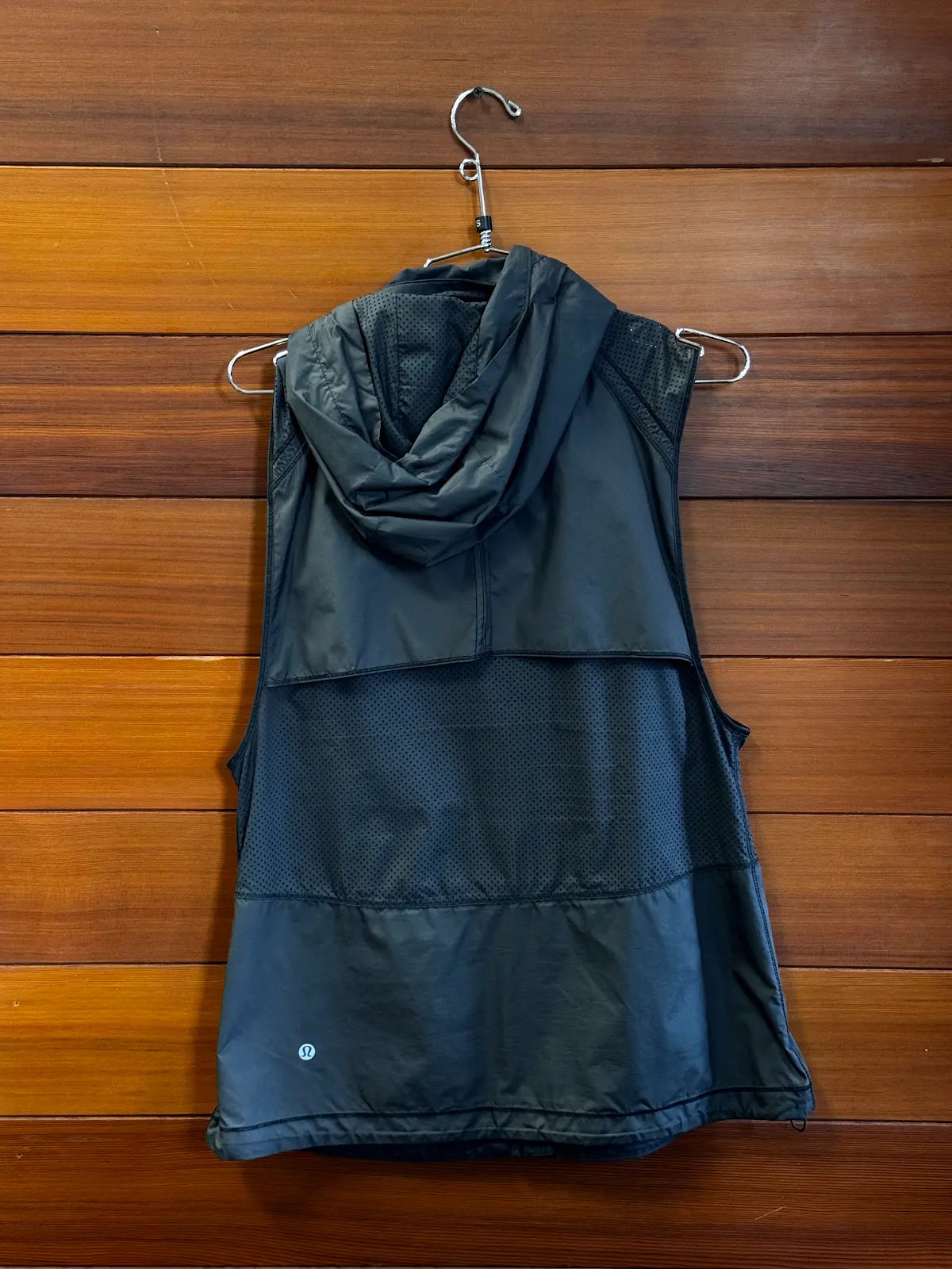 Lululemon Vest Pack-it, S, Fair - stitching in front