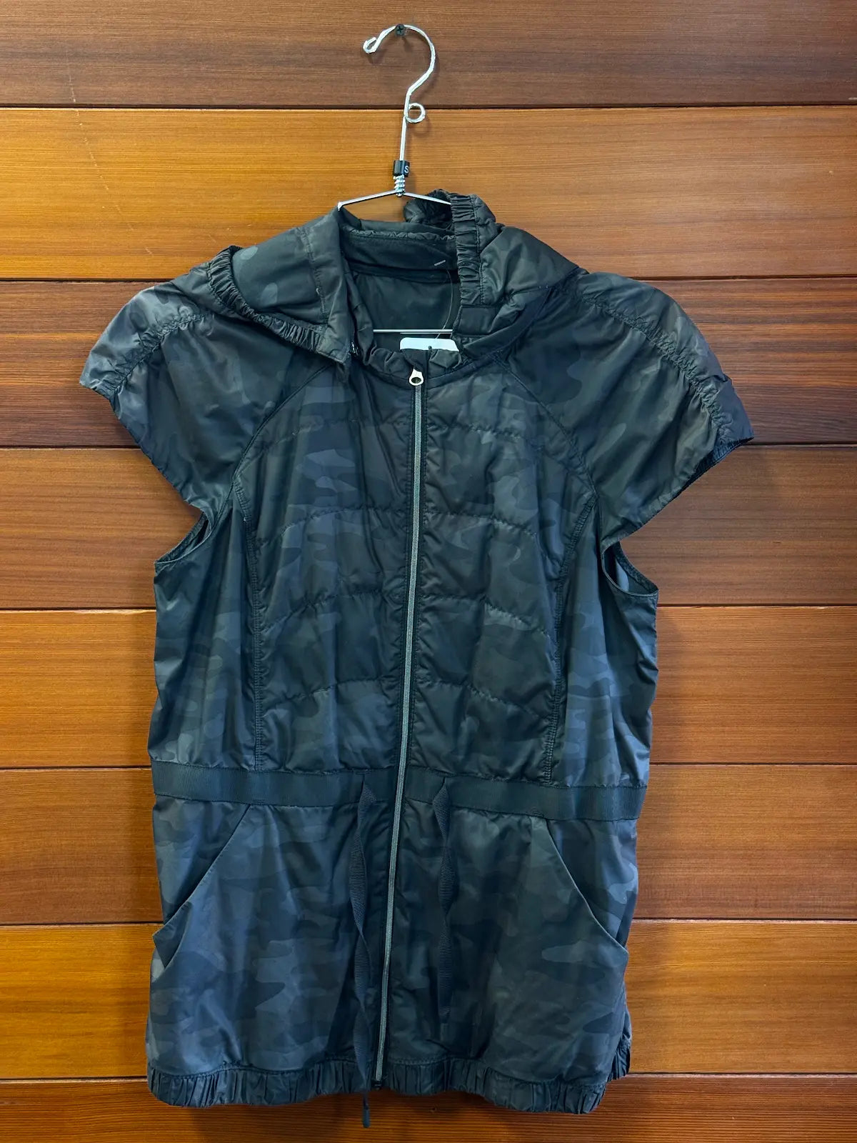 Lululemon puffer vest - Spring fling, S, Fair