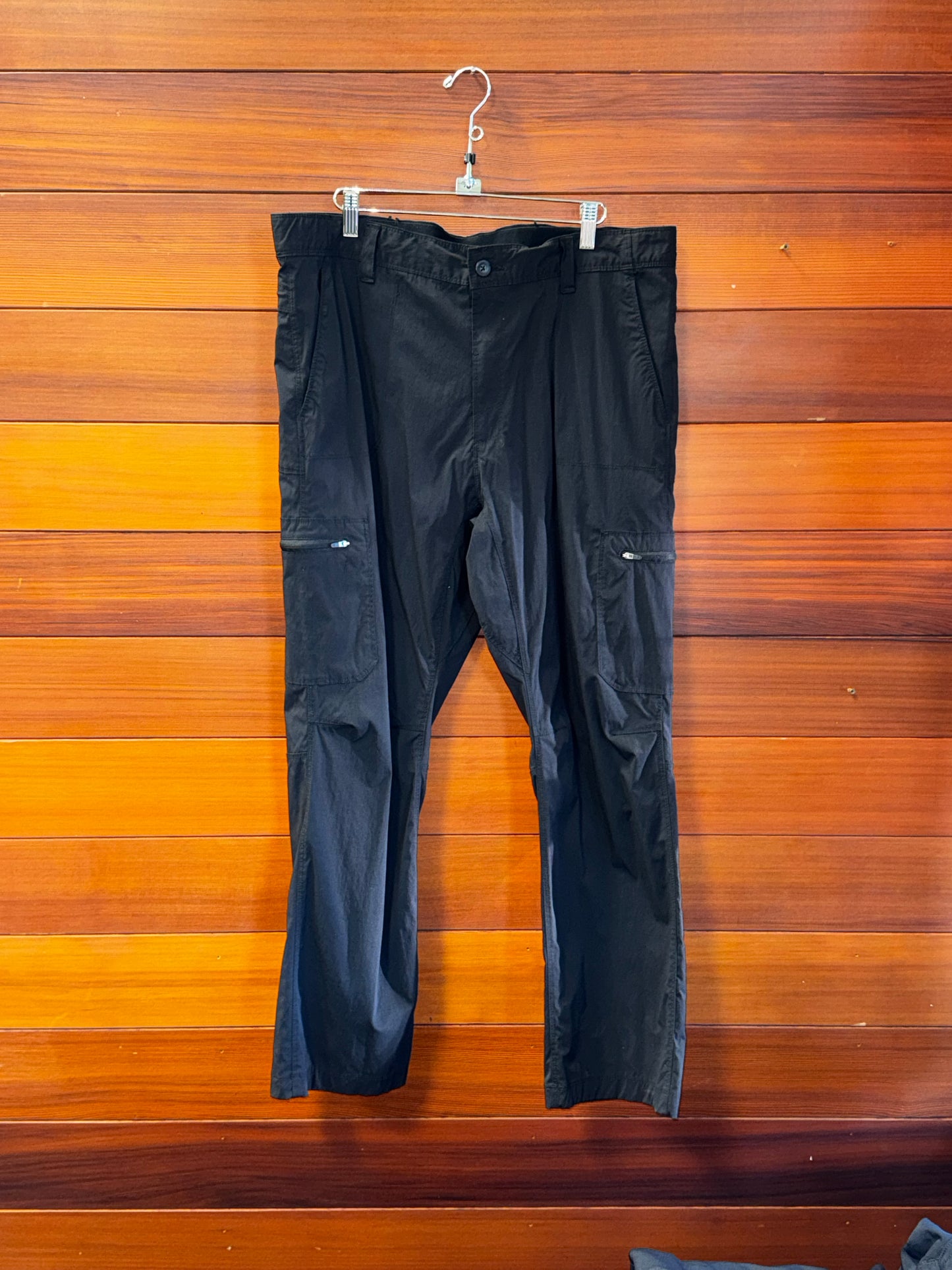 Tilley Cargo Trek pant, 38x30, Great