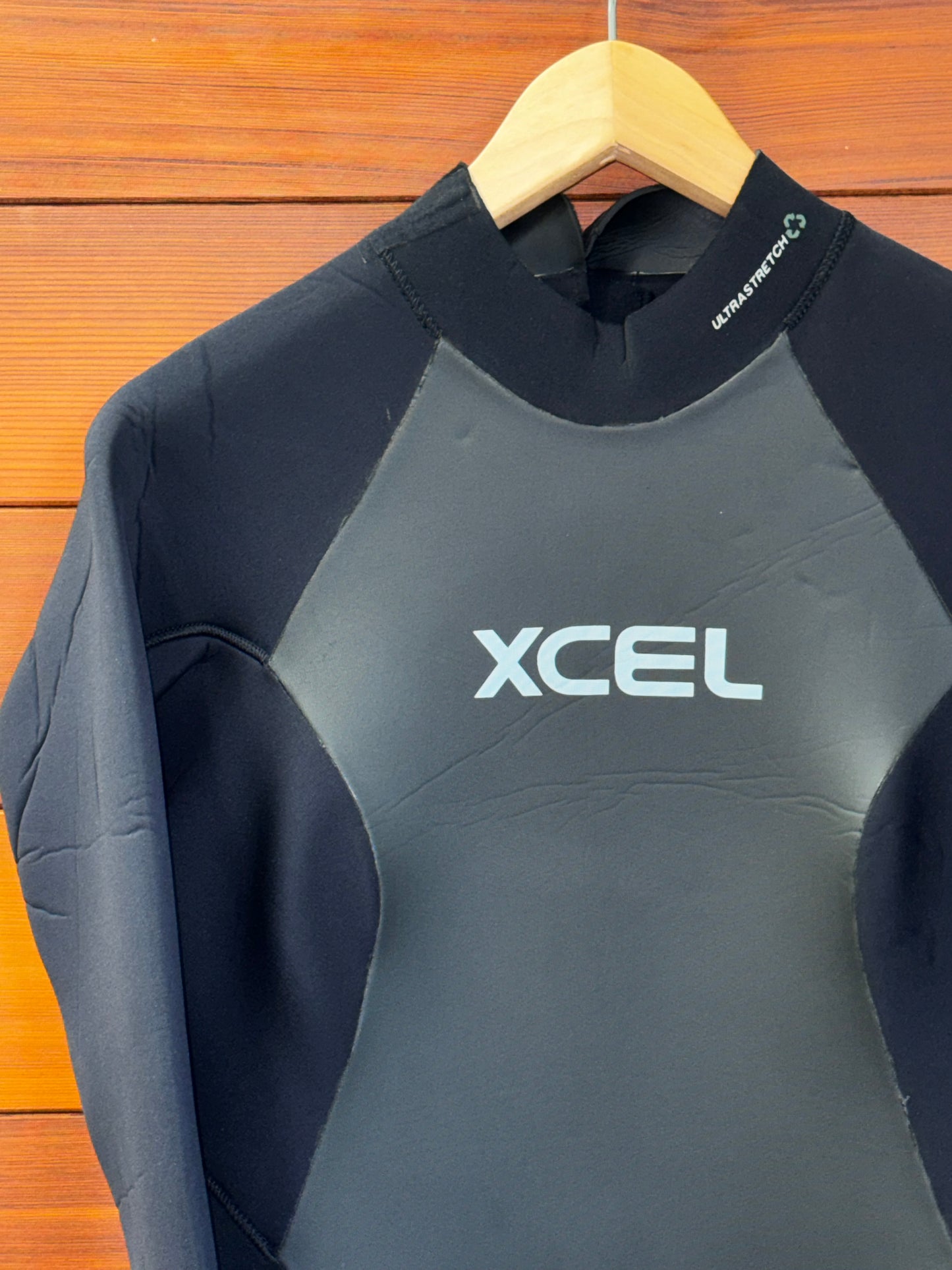 XCEL Axis SLX 5/4mm wetsuit, W10, Excellent