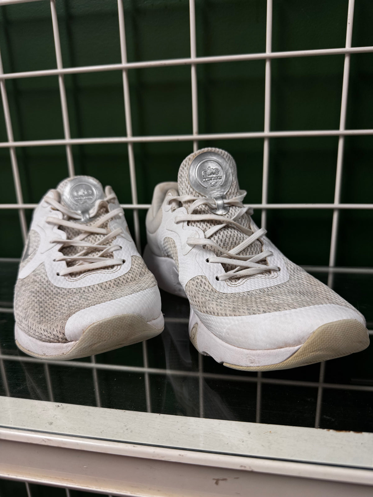 Nike Runner, W9, Good - some staining