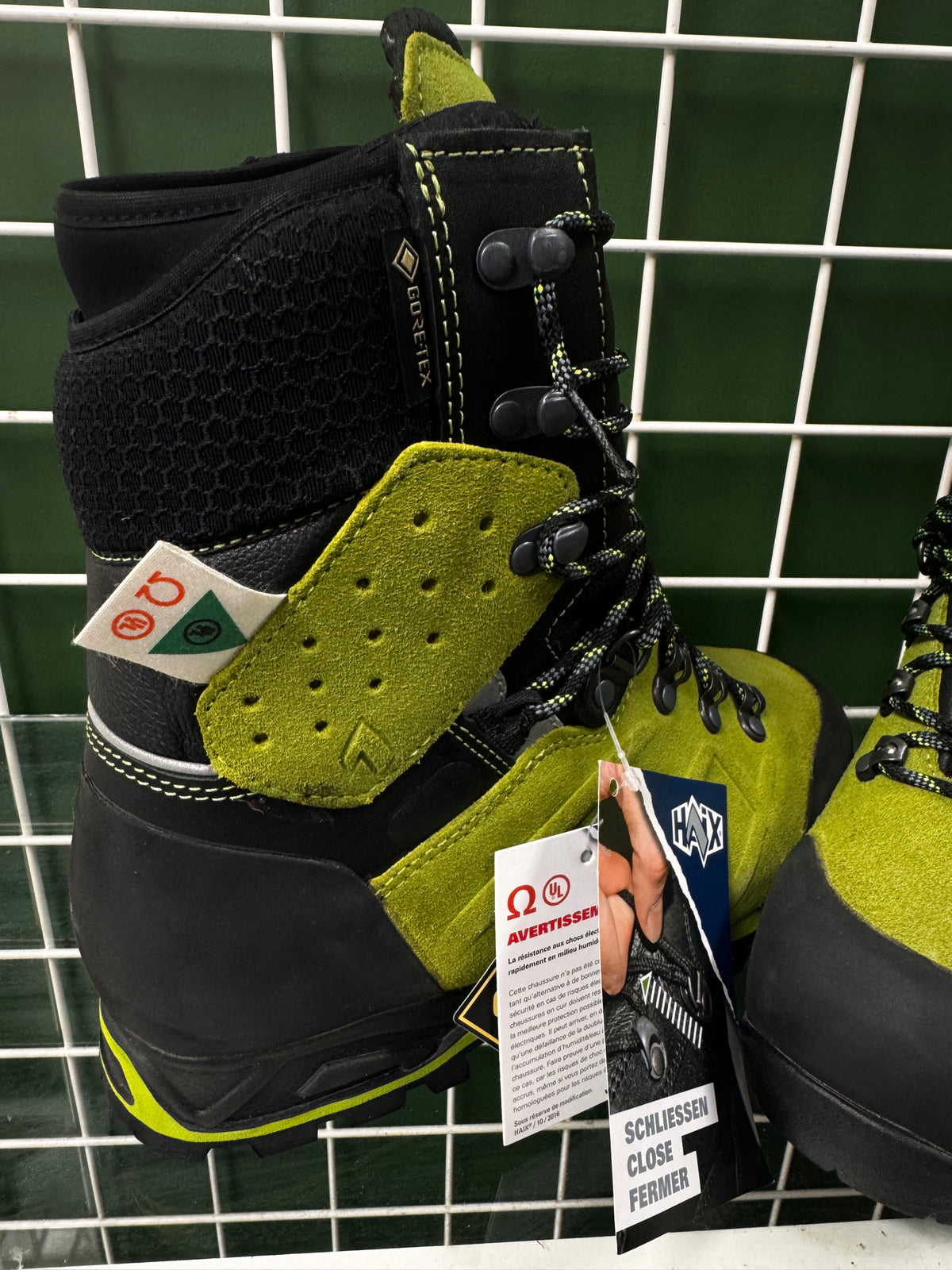 HAIX chainsaw safety boots, US M 7, Excellent brand new