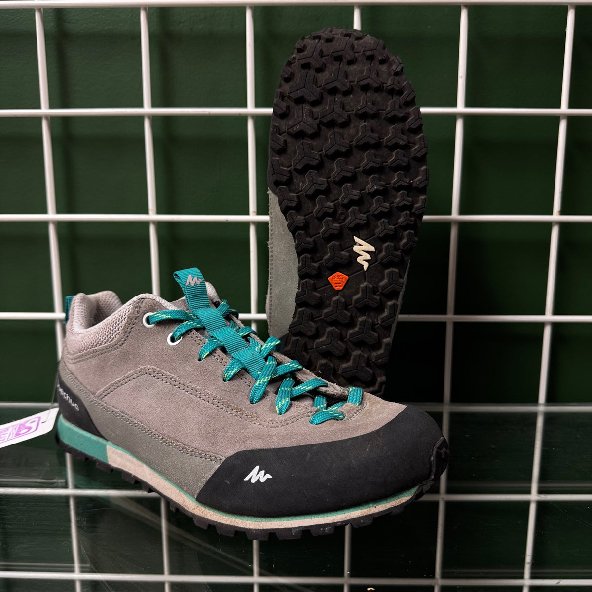 Decathlon Walking shoes - NH500, US W7.5, Good - dirty