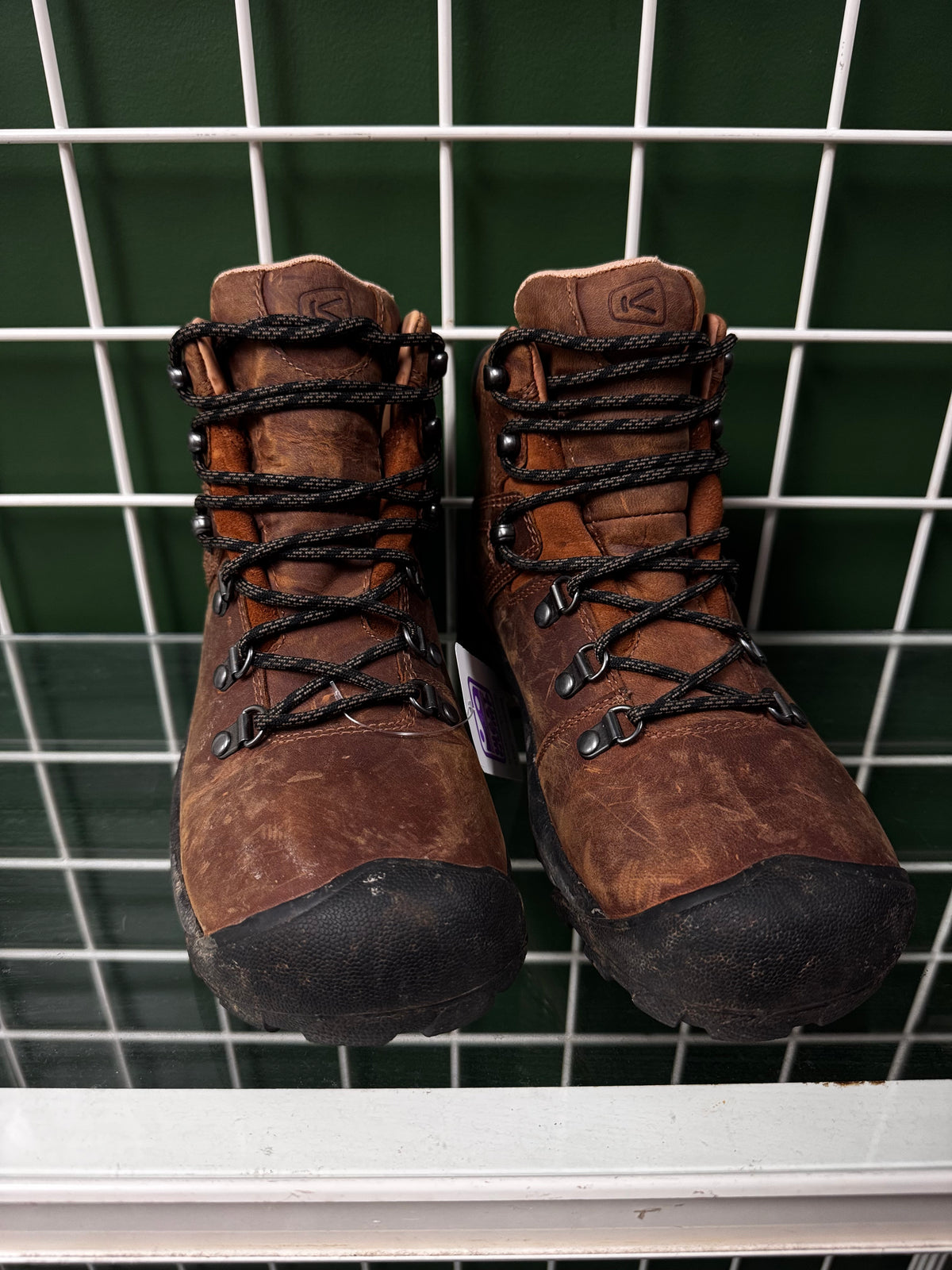 Keen Leather hiking boot, US W 8, Great - some scuffs