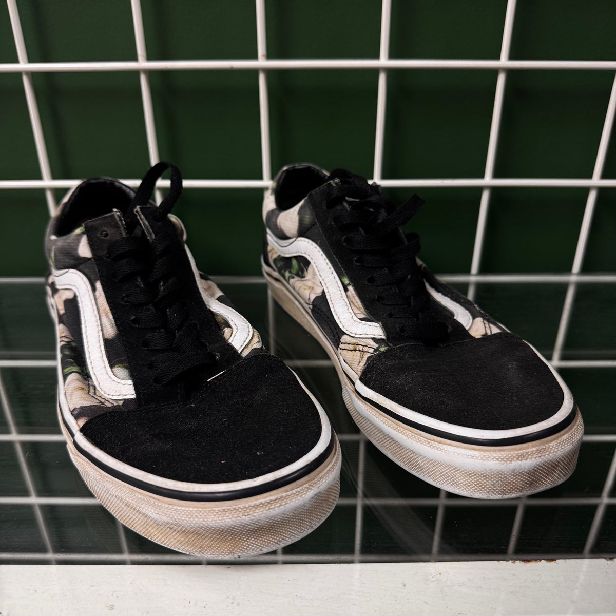 Vans casual, W8.5, Good - staining