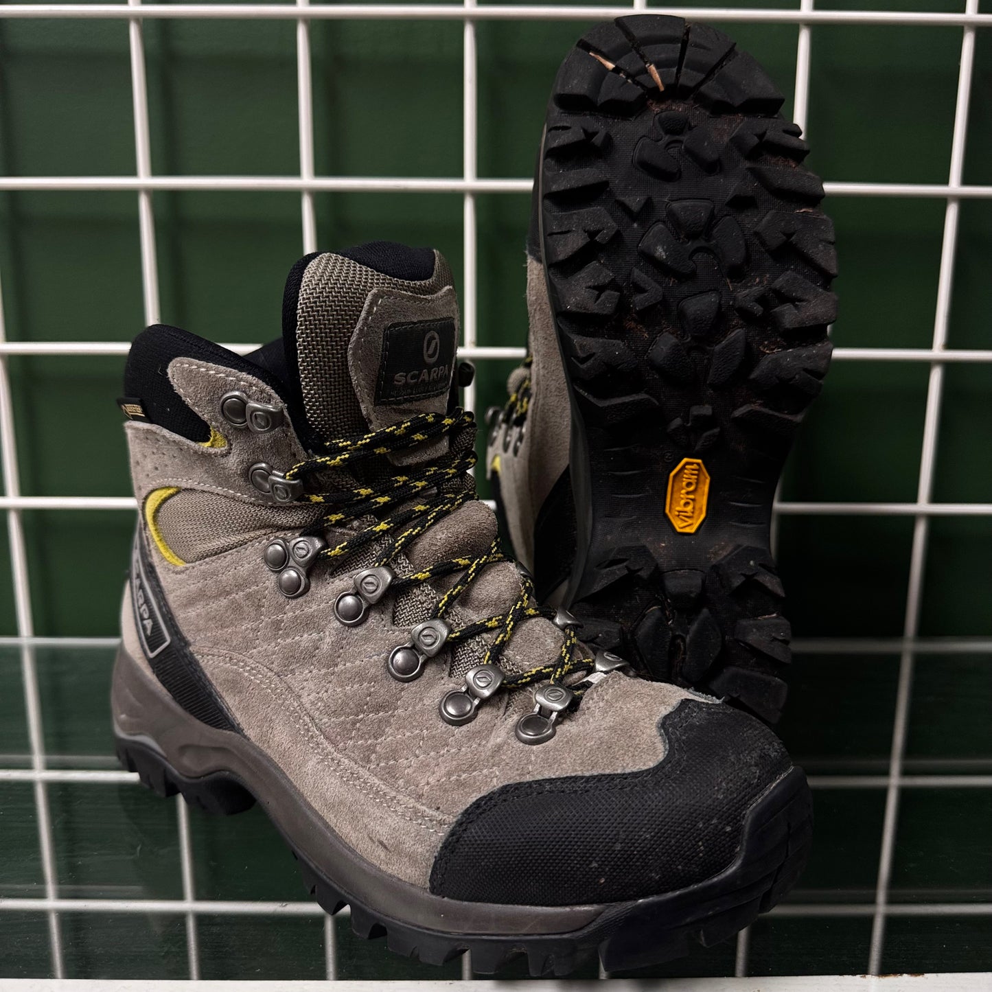 Scarpa Kailash GTX hikers, US W 6