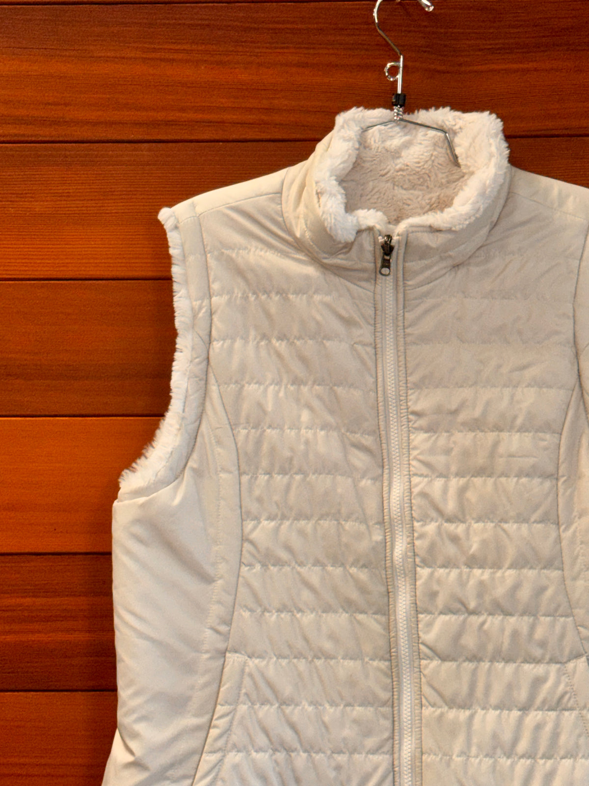 Nicole Miller Reversible fuzzy/quilted vest, WXL, Excellent