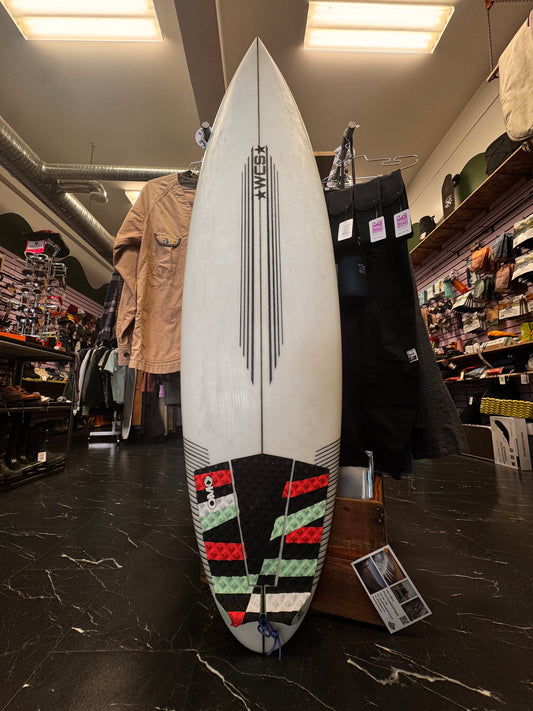WCS Surf board, 6'x19"x2.5", Excellent - No fins