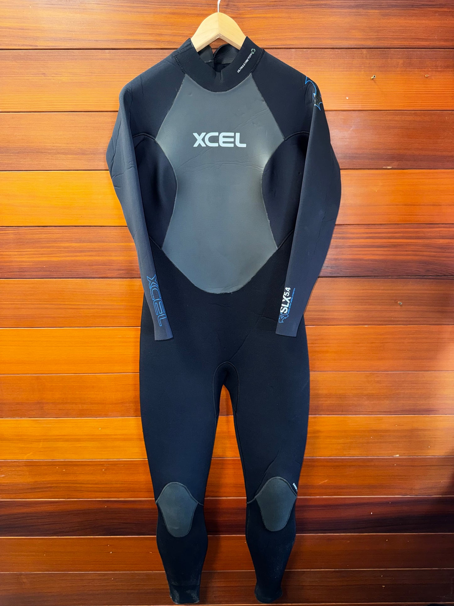 XCEL Axis SLX 5/4mm wetsuit, W10, Excellent