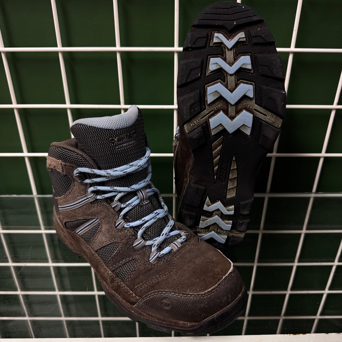 hi-tec hiking boot waterproof, W8, Good - scuffs