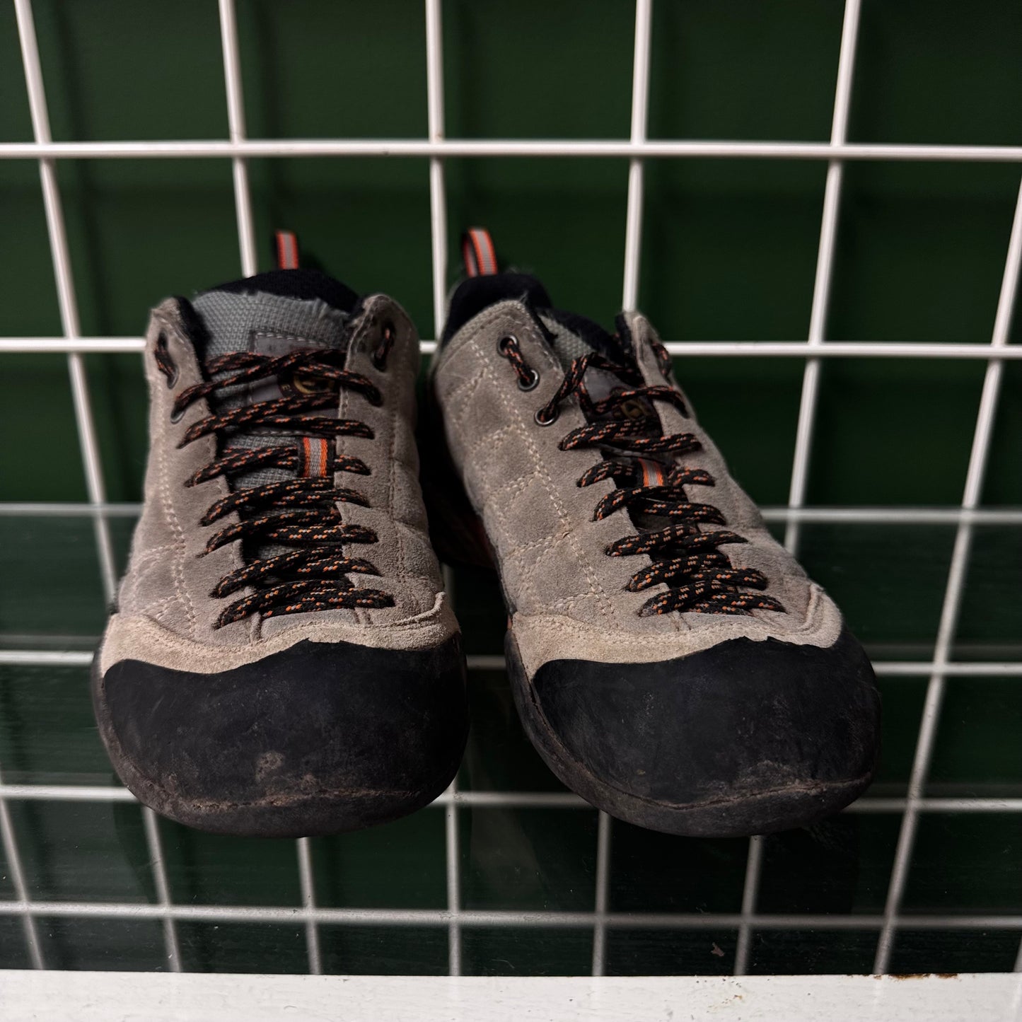 Scarpa Leather hikers, US W 5.5, Fair