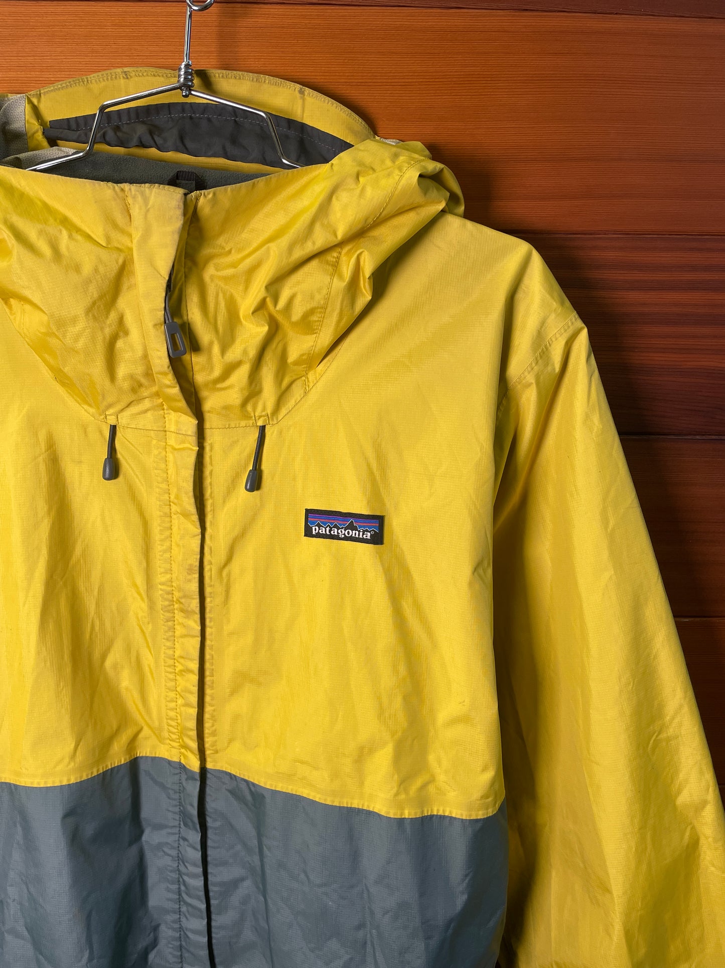 Patagonia Torrentshell rain jacket, L, Good